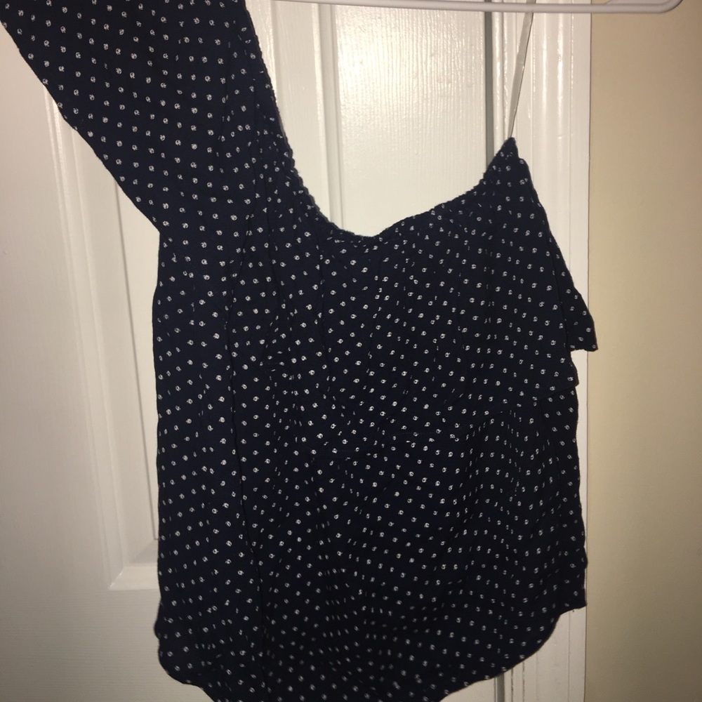 American Eagle One shoulder top